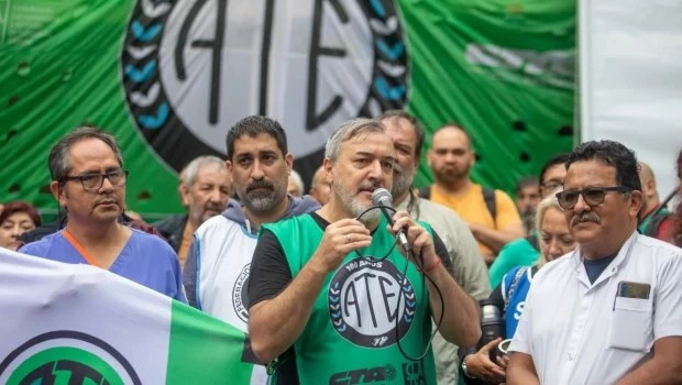 Para ATE es una "burrada" la propuesta de Sturzenegger de rendir un examen para ingresar al Estado