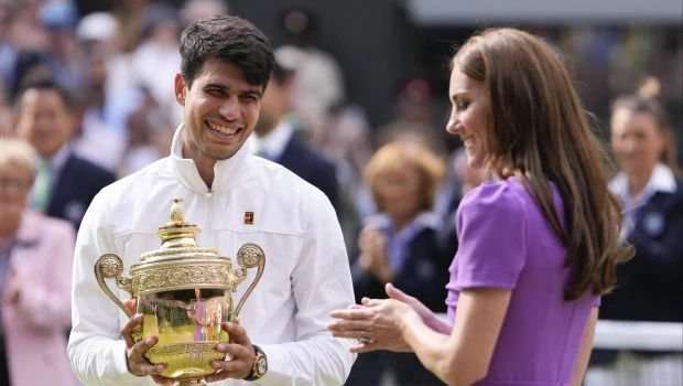 Alcaraz le ganó otra vez la final de Wimbledon a Djokovic y sumó su cuarto título de Grand Slam