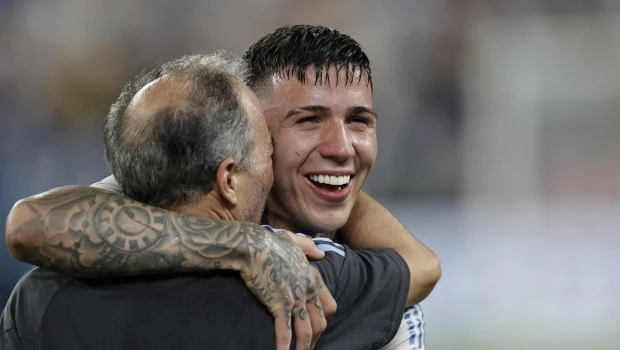 Chelsea anuncia un procedimiento disciplinario interno contra Enzo Fernández por los cantos racistas y homofóbicos