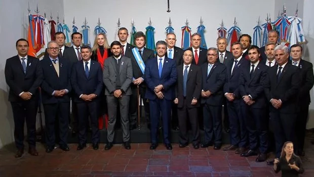 Formalizan la creación del "Consejo de Mayo" para implementar el pacto firmado el 9 de julio