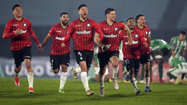 Huachipato será el rival de Racing en octavos de la Sudamericana