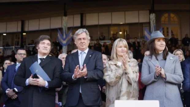 Milei y Villarruel tuvieron un frío reencuentro en La Rural tras las diferencias por el conflicto con Francia