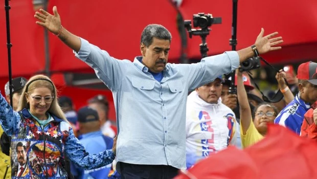 Maduro anunció que firmará un decreto de convocatoria al diálogo nacional tras su reelección