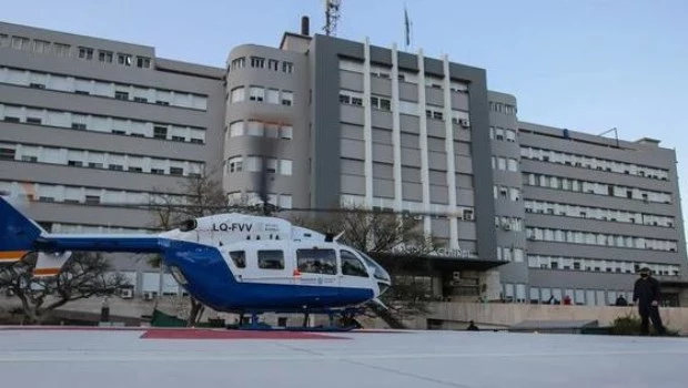 Mendoza oficializó el cobro a los extranjeros que se atiendan en los hospitales públicos