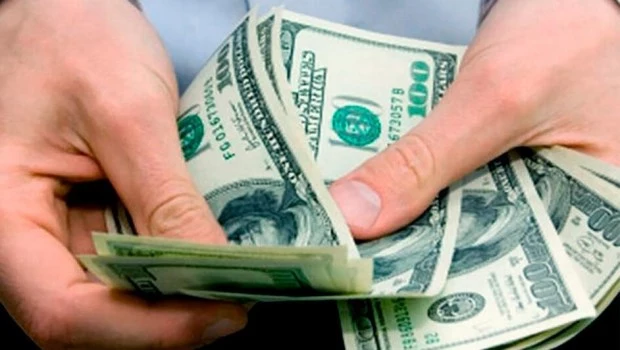 Los dólares financieros bajaron en julio en línea con la estrategia del Gobierno