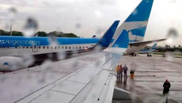 Un paro de petroleros contra el impuesto a las Ganancias afectará los vuelos desde este jueves