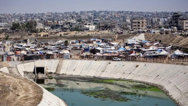 Al menos 15 palestinos muertos en otro bombardeo israelí a una escuela en ciudad de Gaza