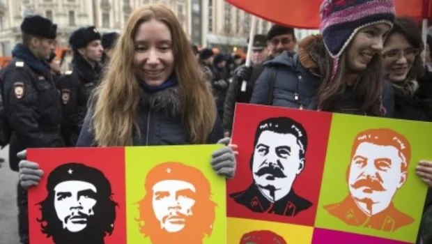 La fe en el progreso que el comunismo ha vulgarizado ha dado paso no a la de fe en el progreso y salvación sino a la de decadencia y perdición.