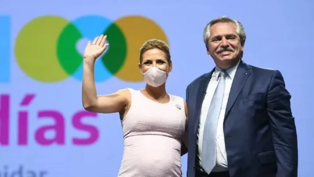 Escándalo tapa recesión