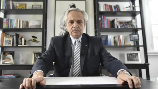 Para el Gobierno, la denuncia contra Alberto Fernández "demuestra la decadencia de una parte del sistema político argentino"