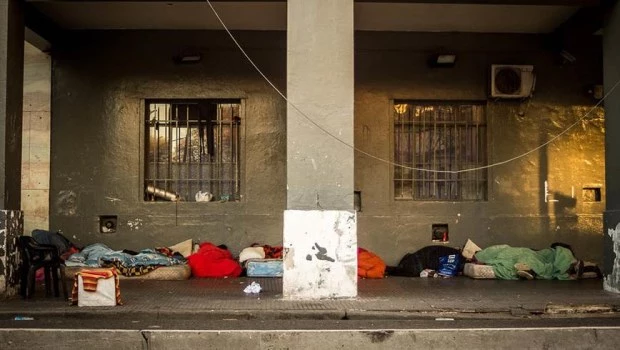 Para no ser pobre, una familia ya necesita más de 900 mil pesos por mes ...