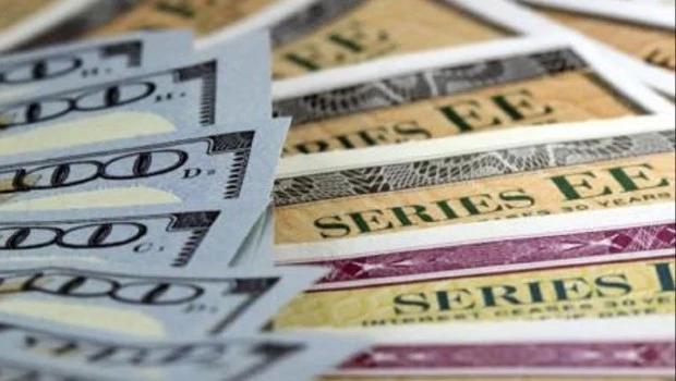 Dos portafolios para surfear agosto