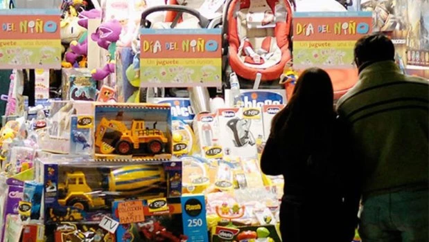 Día del niño: las ventas minoristas cayeron 14,4%