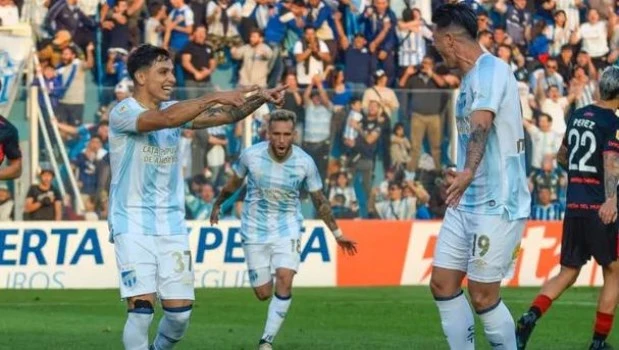 Atlético Tucumán venció a Estudiantes y es el único líder del torneo, hasta que juegue Huracán