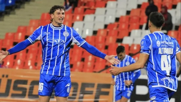 Godoy Cruz le ganó a Deportivo Riestra y logró su tercer triunfo consecutivo