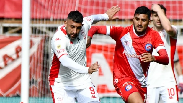 Huracán empató en cero con Argentinos Juniors en La Paternal