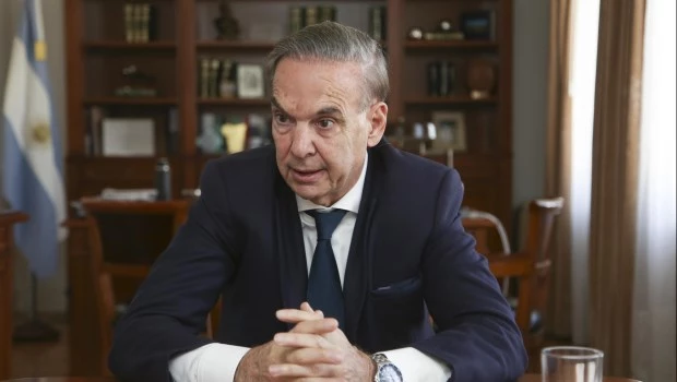 Pichetto insiste por el proyecto que aumenta las jubilaciones: "El Gobierno no puede dar lo que quiere con bonos"