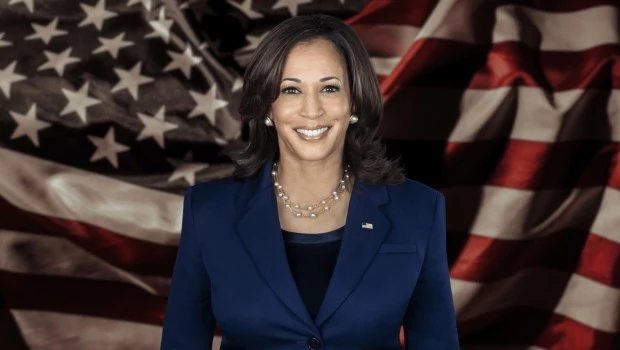 Una encuesta le da leve ventaja a Harris sobre Trump