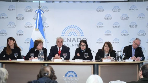 La presidente de la Confederación, Mercedes Aranguren encabezó el encuentro.