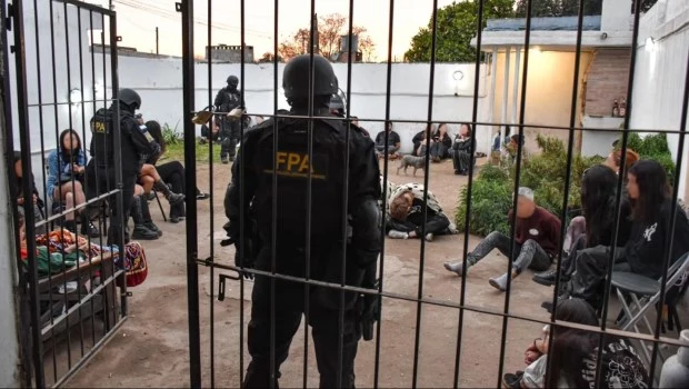 Desbaratan en Córdoba una banda narco: 33 detenidos y 135 millones de pesos incautados