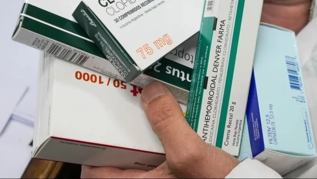 Jubilados: PAMI dejó de cubrir 44 medicamentos que al 100%