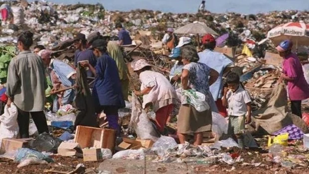 Según la UCA, la pobreza en Argentina aumentó al 55,5% y la indigencia al 17,5%