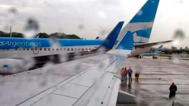 Paro de pilotos: será mañana de 5 a 14 y no habrá vuelos de Aerolíneas Argentinas en esa franja horaria 