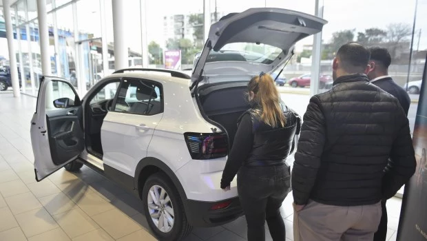 Hay optimismo en los concesionarios de autos tras una suba en las ventas en agosto de 8,6%