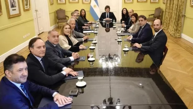 Milei recibió a un grupo de senadores aliados