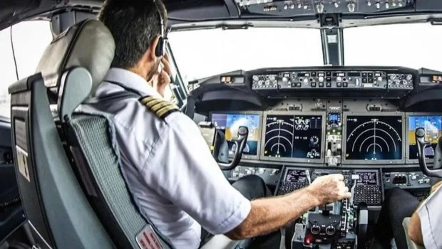 Despidieron a tres pilotos de Aerolíneas Argentinas que se negaron a operar aviones alquilados que debían ser devueltos