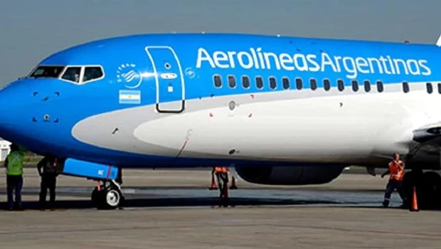 Por el conflicto en el sector aeronáutico, el Presidente decretó que los vuelos sean un servicio esencial