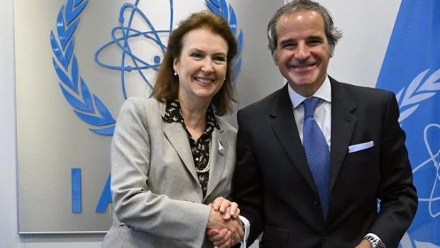 Mondino se runió en Viena con el director del Organismo Internacional de Energía Atómica