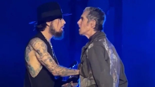 Jane´s Addiction canceló su gira tras la agresión de Farrell a Navarro en pleno show
