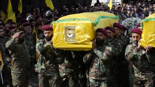 Ejército israelí aprueba planes para continuar guerra contra Hezbollah en Líbano