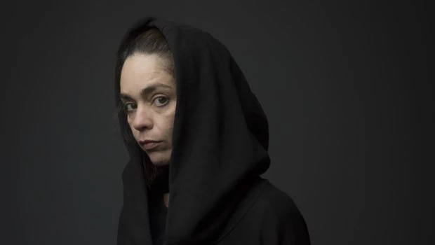 Foto GENTILEZA CARLOS FURMAN. “Encontrar el tono del personaje fue para mí lo más complejo”, admite Belén Blanco, que no subía al escenario del San Martín desde antes de la pandemia.