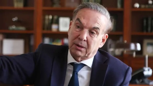 Pichetto acusó al Papa de "influir en la política interna" de la mano de Grabois