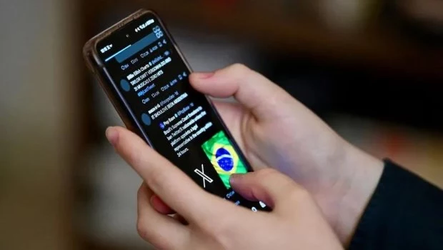 La Corte Suprema de Brasil mantiene el bloqueo de X