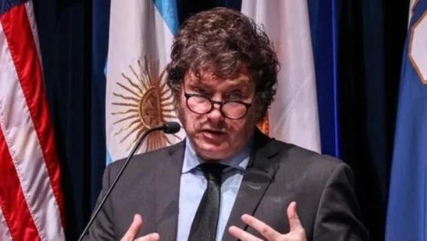 Milei se reúne con periodistas del New York Times en su primera actividad en EE.UU.