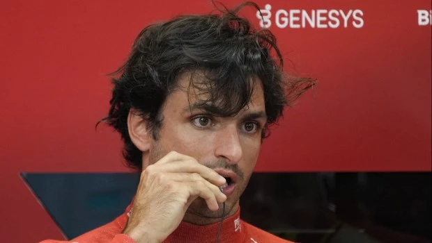 Sainz se quejó por la largada de Colapinto: "Casi se lleva a dos o tres puestos"