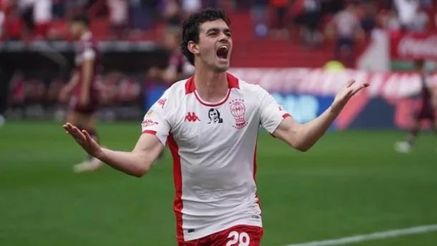 Huracán goleó a Lanús, Belgrano le quitó el invicto a Atlético Tucumán y Platense sobrevivió a un drámático final ante Central