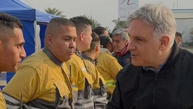 Llaryora sobre los incendios: "La única manera de que no sea un año más difícil es que entiendan que no hay que hacer fuego"