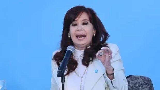 Cristina Kirchner cuestionó a Milei por los incendios en Córdoba: "No ejecutó un solo peso de los fondos asignados"