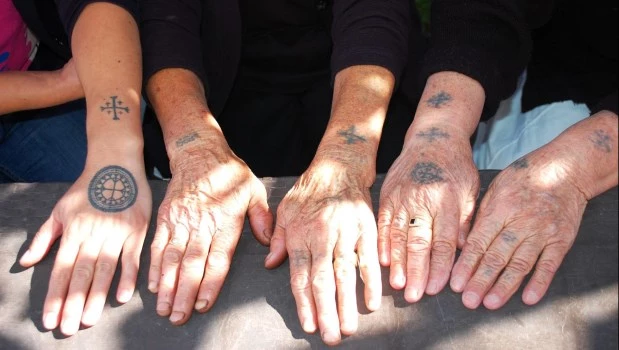 El tatuaje como rasgo de identidad católica en Bosnia