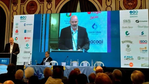 Sturzenegger afirmó que el Gobierno prepara un nuevo plan de ajuste para seguir achicando el gasto público