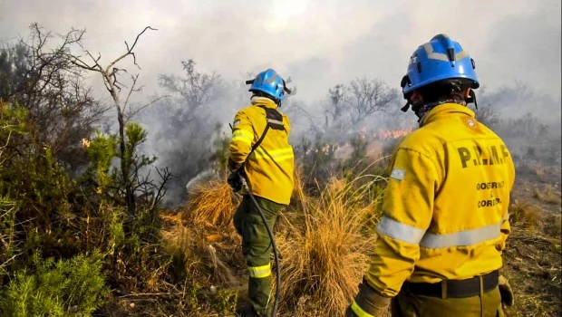 Córdoba: controlaron el incendio en Valle de Punilla, pero se mantiene el alerta de riesgo extremo