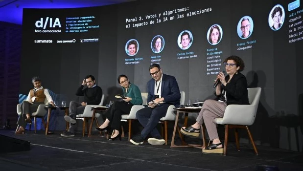 Referentes de América Latina, Europa y Estados Unidos analizaron los impactos políticos y sociales de la inteligencia artificial en la democracia y en las elecciones.