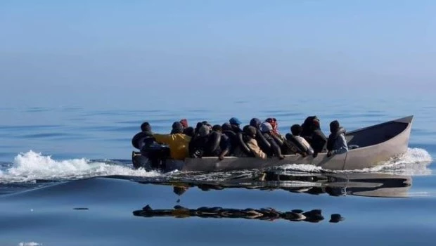 Hallan doce cuerpos de migrantes en aguas tunecinas, entre ellos tres bebés