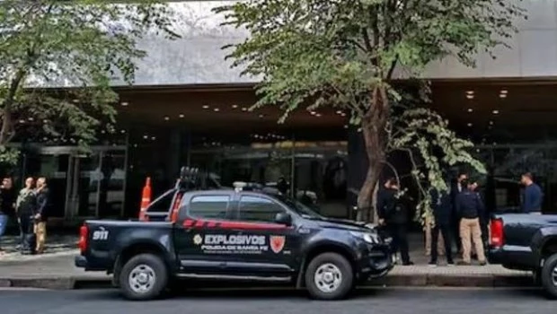 Hubo una amenaza de bomba en Infobae y desalojaron la redacción