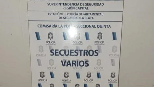 Descubrieron a una nena de 13 años que llevaba un arma dentro de la mochila en La Plata