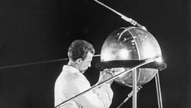 A 67 años del primer satélite artificial de la tierra